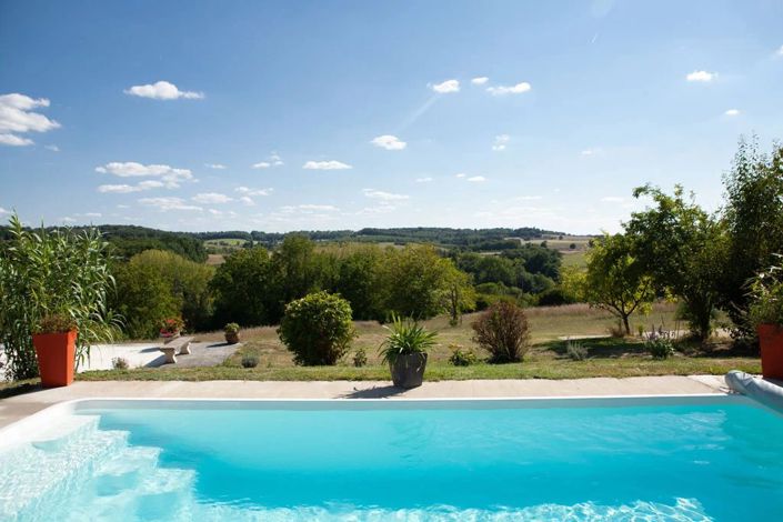 Image No.2-4 Bed House for sale