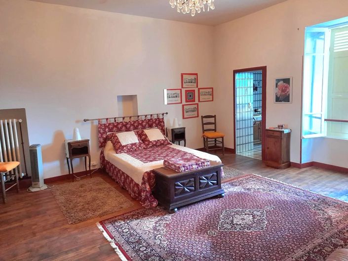 Image No.2-4 Bed Village House for sale