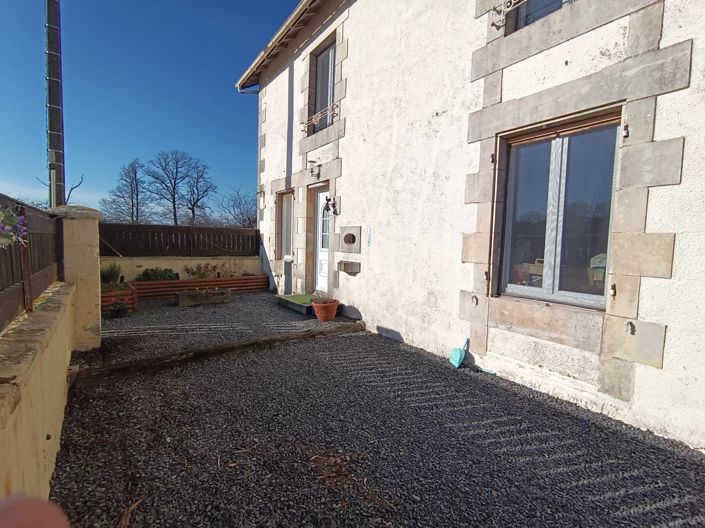 Image No.11-2 Bed Village House for sale