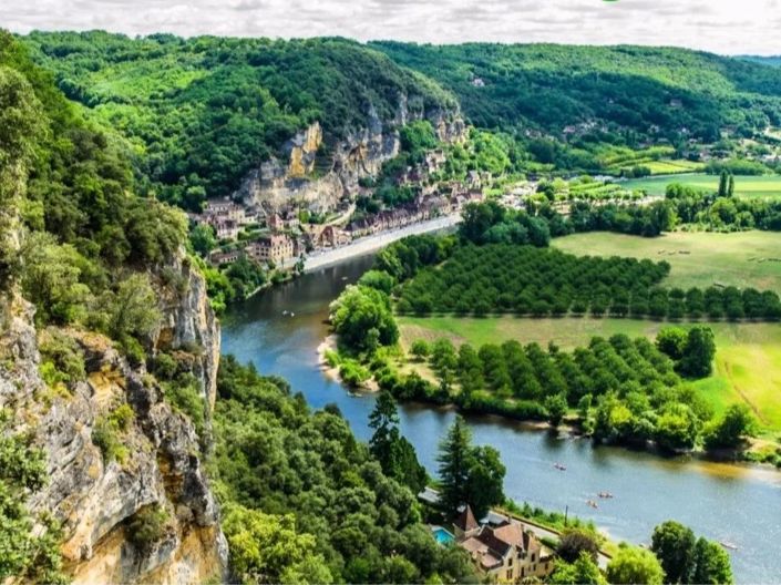 Image No.13-3 Bed Village House for sale