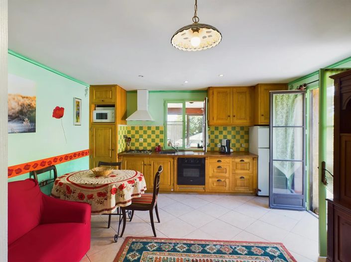 Image No.14-6 Bed House for sale