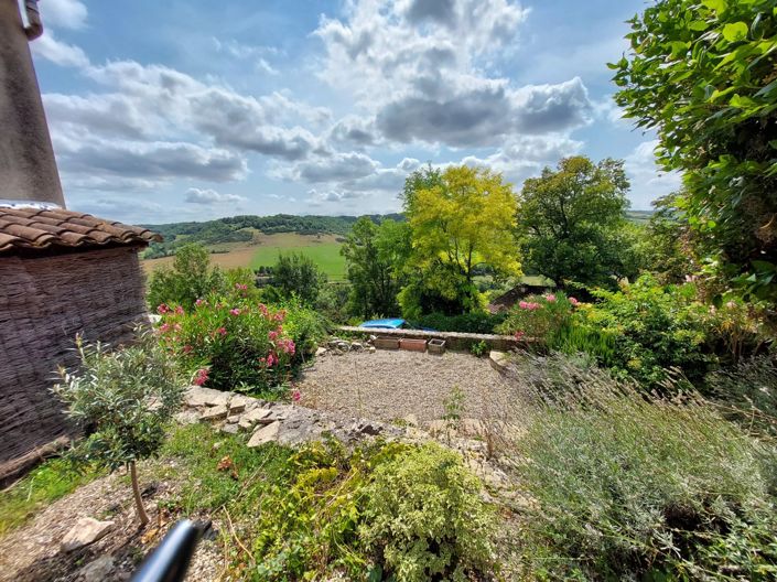 Image No.2-4 Bed House for sale