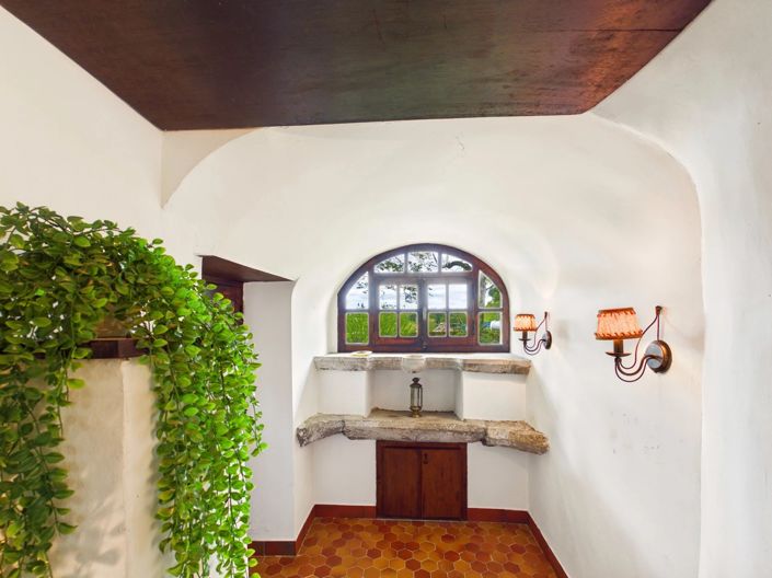 Image No.3-5 Bed House for sale