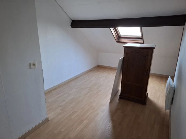 Image No.15-7 Bed Village House for sale