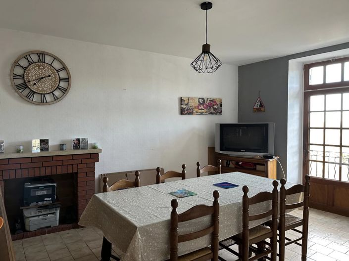 Image No.4-4 Bed Village House for sale