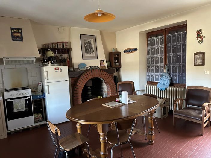 Image No.9-4 Bed Village House for sale