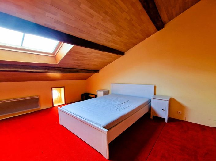 Image No.8-5 Bed House for sale