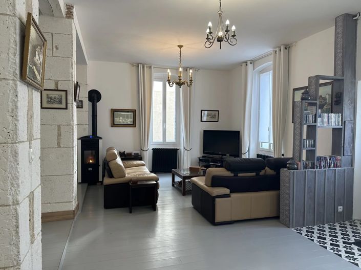 Image No.4-6 Bed House for sale