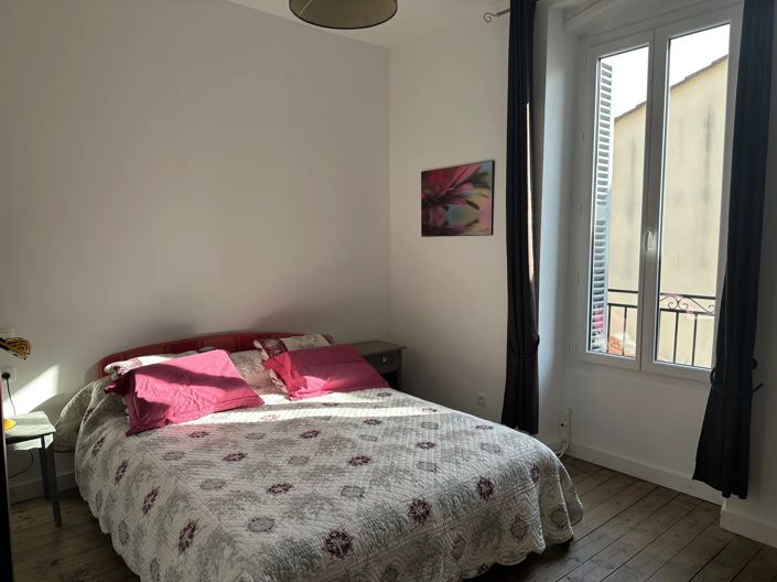 Image No.9-6 Bed House for sale