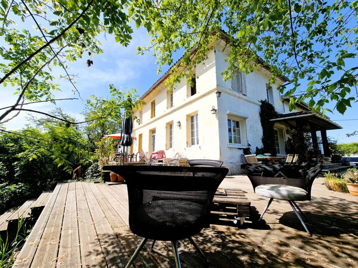Image No.1-5 Bed House for sale