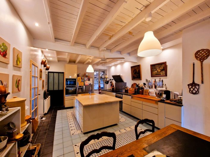 Image No.4-5 Bed House for sale