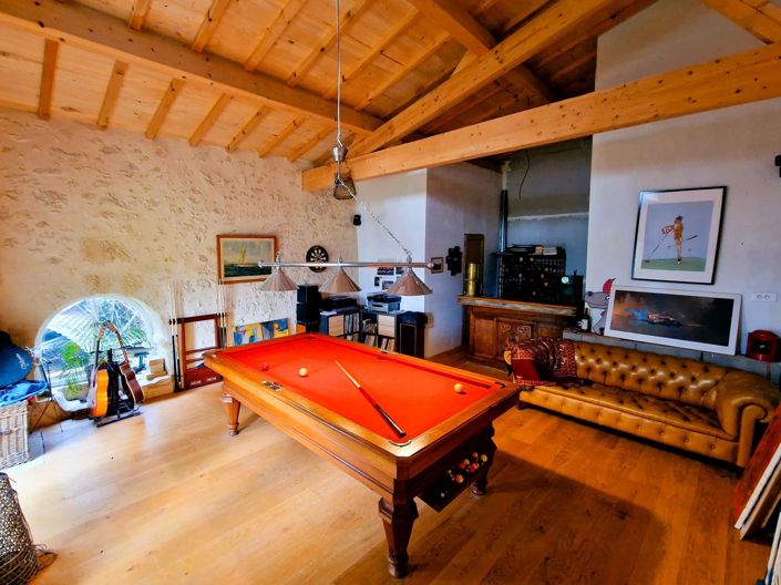 Image No.6-5 Bed House for sale