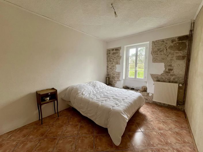 Image No.3-4 Bed House for sale