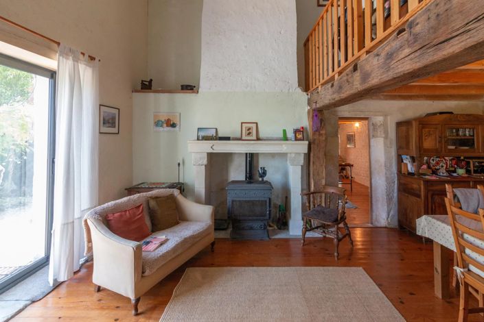 Image No.11-5 Bed House for sale