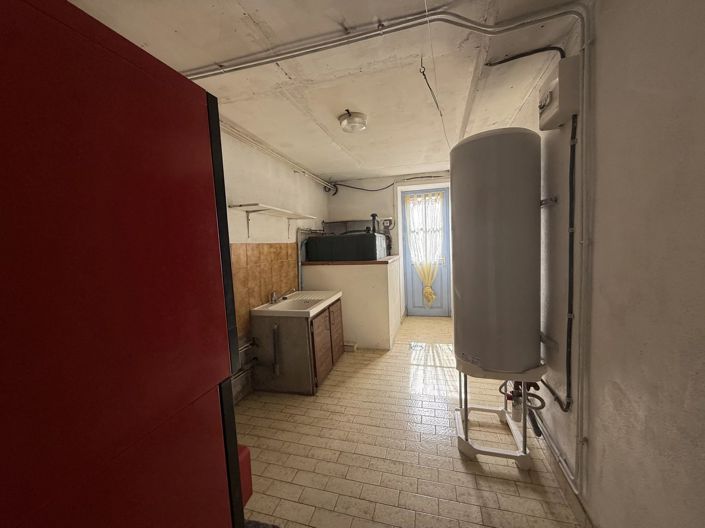 Image No.8-4 Bed House for sale