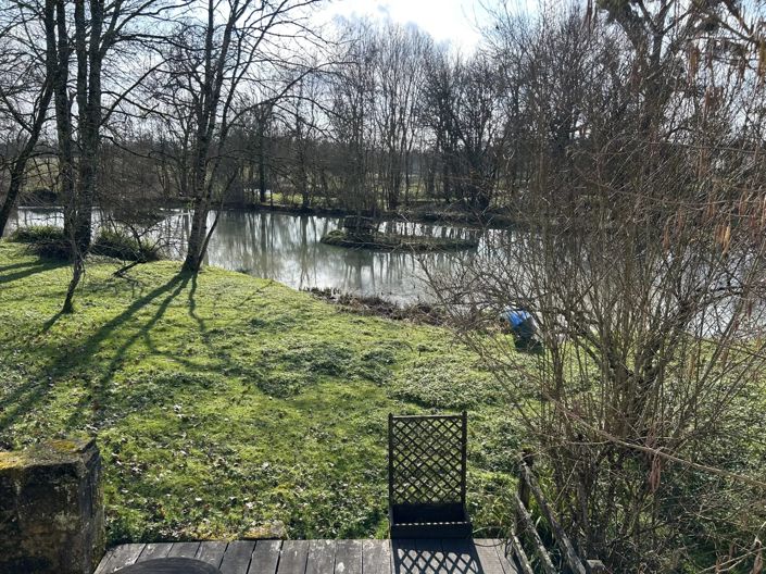 Image No.7-7 Bed House for sale