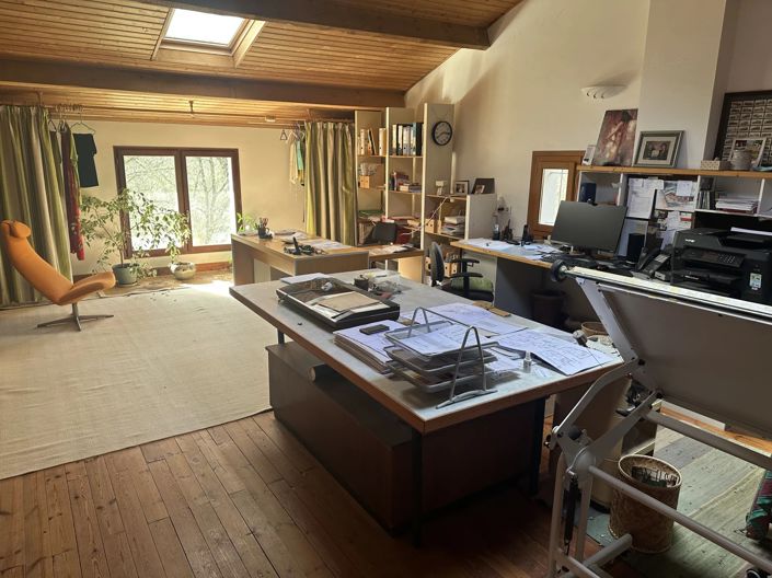 Image No.6-7 Bed House for sale