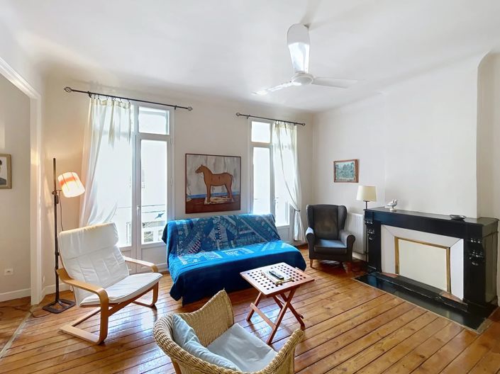 Image No.8-6 Bed House for sale