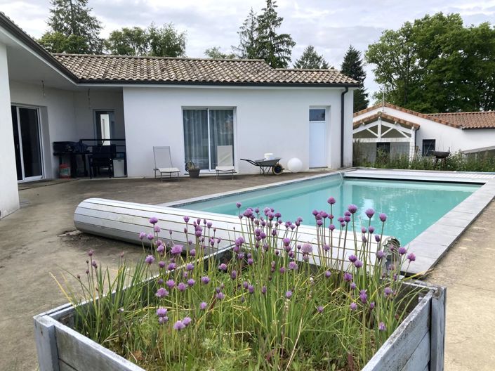 Image No.1-5 Bed House for sale