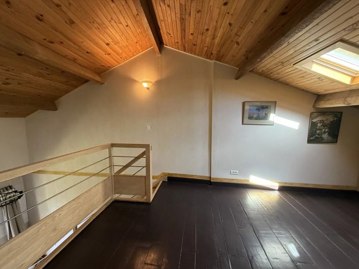 Image No.12-4 Bed House for sale