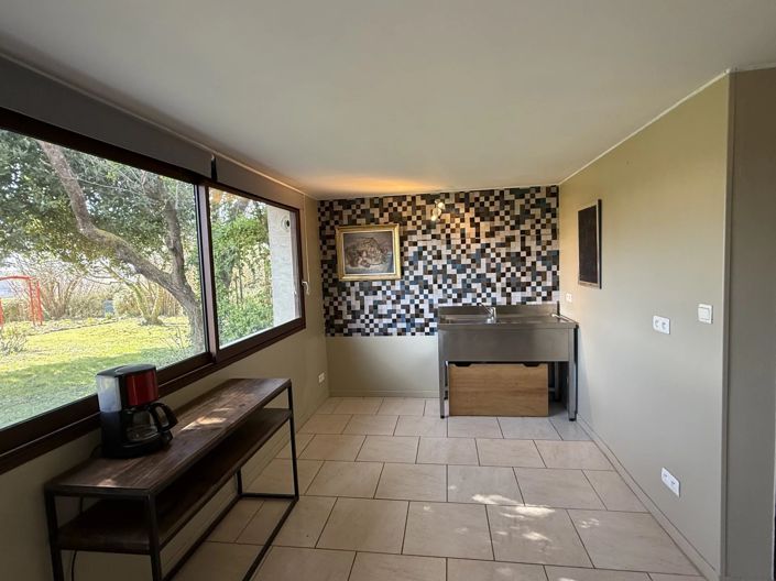 Image No.4-4 Bed House for sale