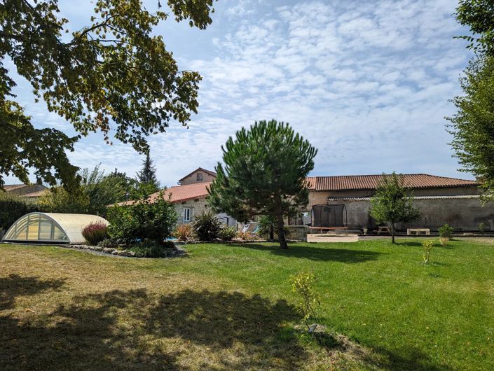 Image No.1-Maison de village de 3 chambres à vendre à Salles-Lavalette
