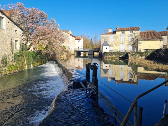 Image No.2-4 Bed House for sale