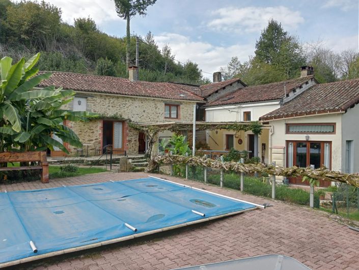 Image No.14-8 Bed House for sale