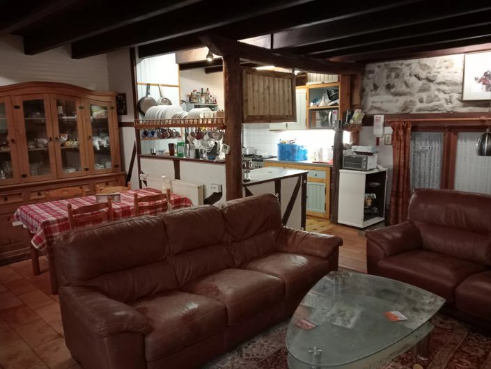 Image No.4-8 Bed House for sale