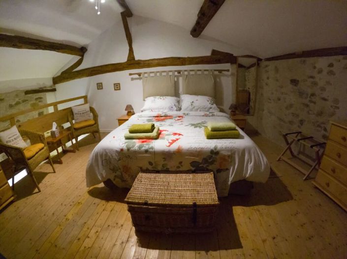 Image No.8-8 Bed House for sale