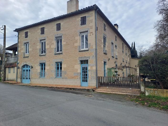 Image No.1-10 Bed House for sale