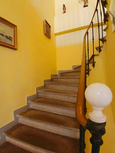 Image No.15-6 Bed House for sale