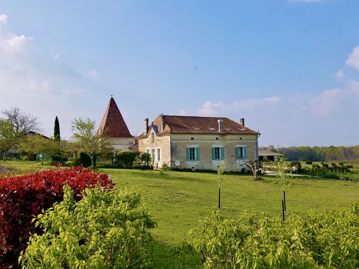 Image No.1-4 Bed House for sale