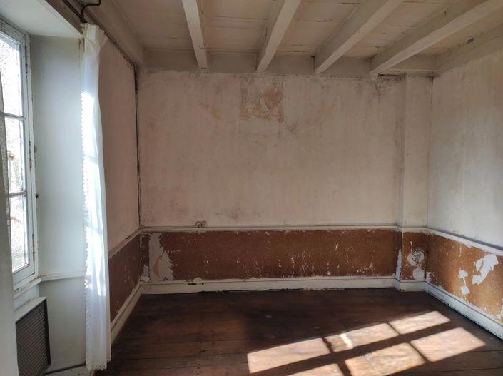 Image No.12-4 Bed House for sale