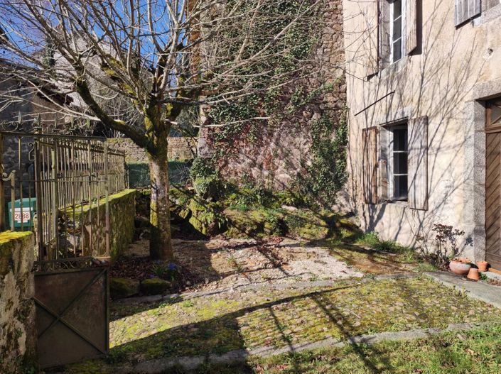 Image No.6-4 Bed House for sale