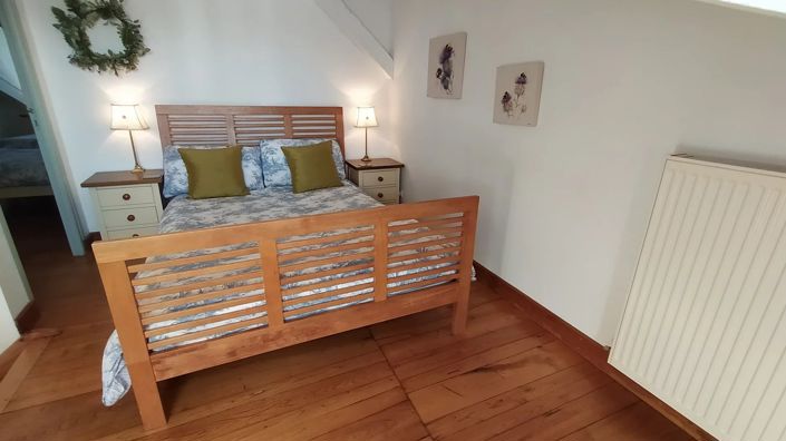 Image No.10-3 Bed House for sale