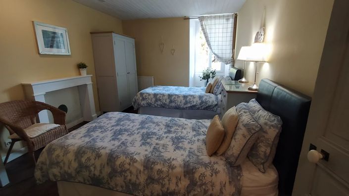 Image No.9-3 Bed House for sale