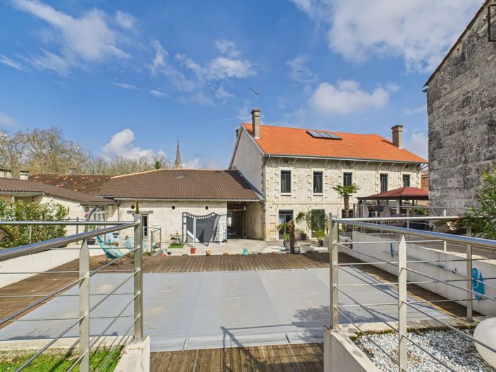 Image No.8-9 Bed Village House for sale