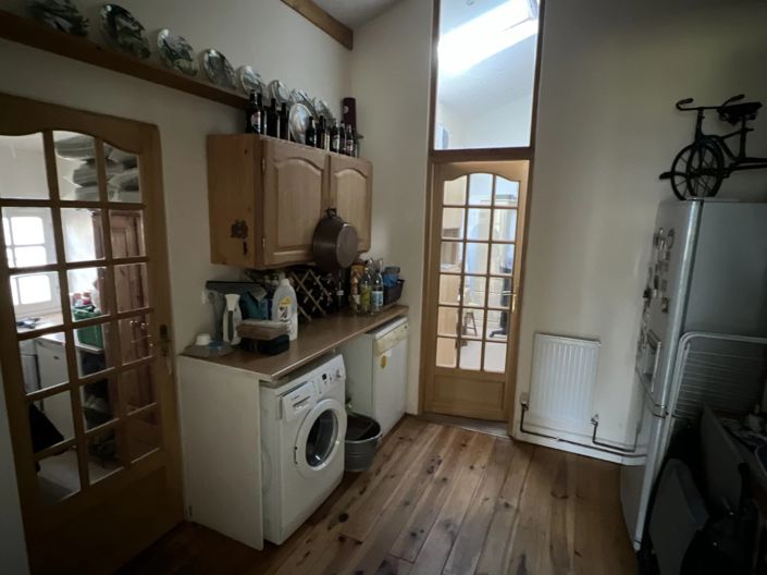 Image No.8-3 Bed House for sale