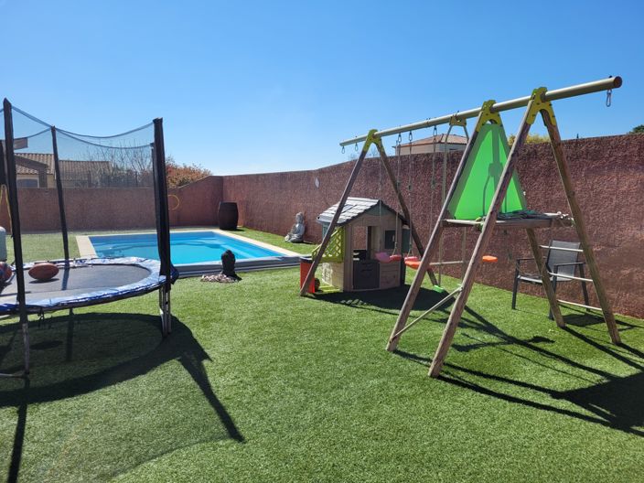 Image No.4-5 Bed House for sale