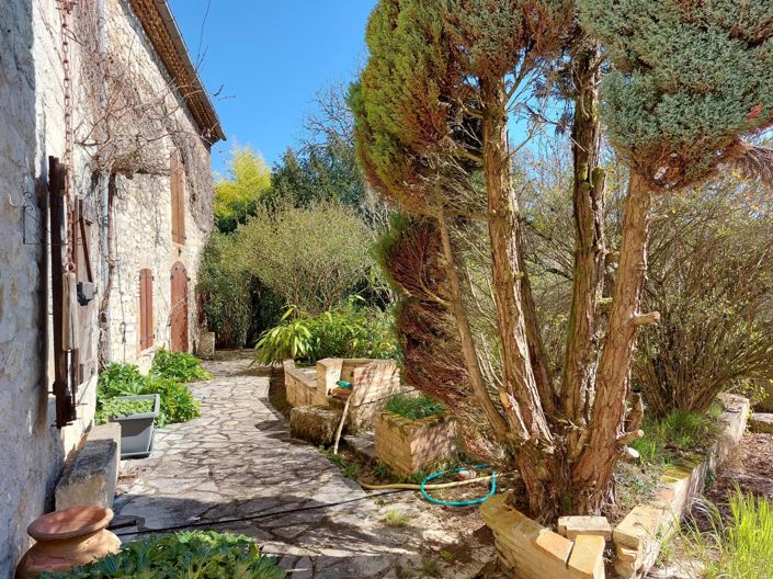 Image No.2-3 Bed House for sale