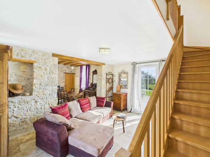 Image No.15-6 Bed House for sale