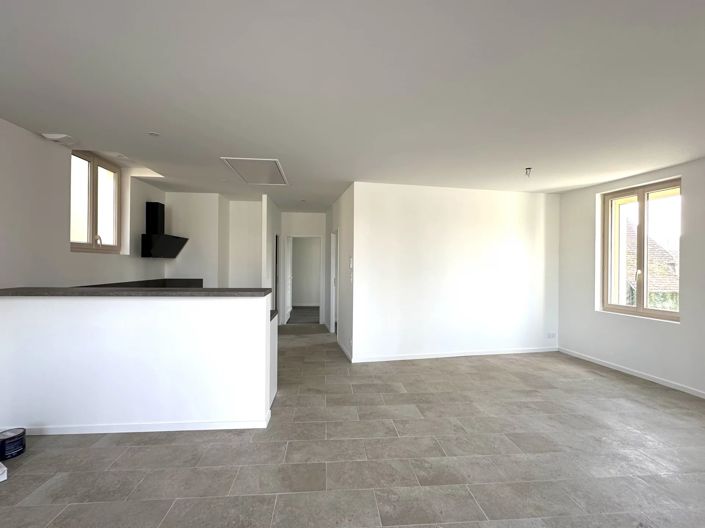 Image No.3-2 Bed House for sale