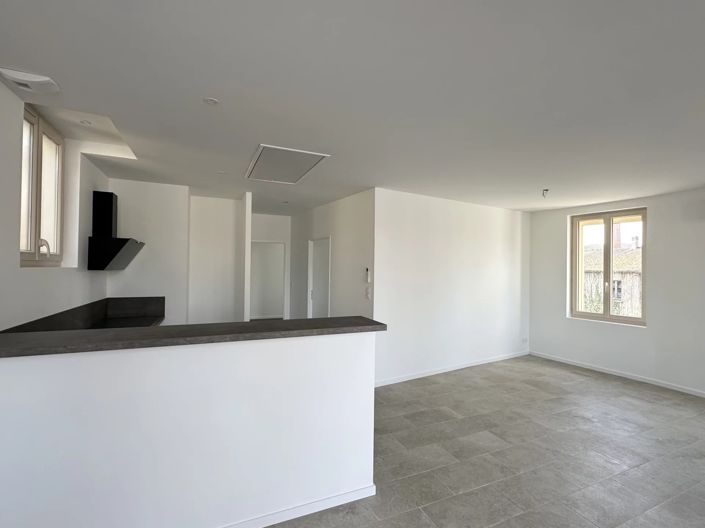 Image No.5-2 Bed House for sale