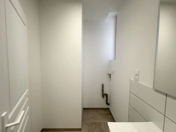 Image No.6-2 Bed House for sale