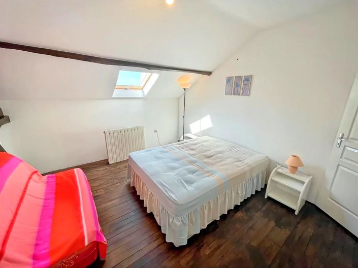 Image No.13-3 Bed House for sale