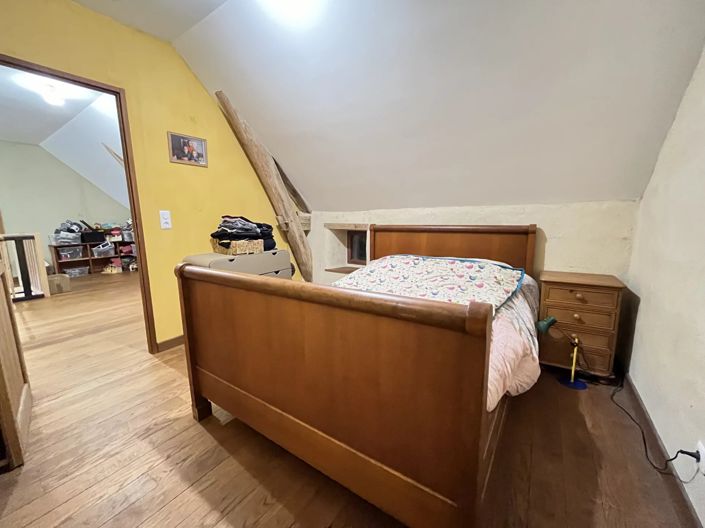 Image No.10-4 Bed House for sale