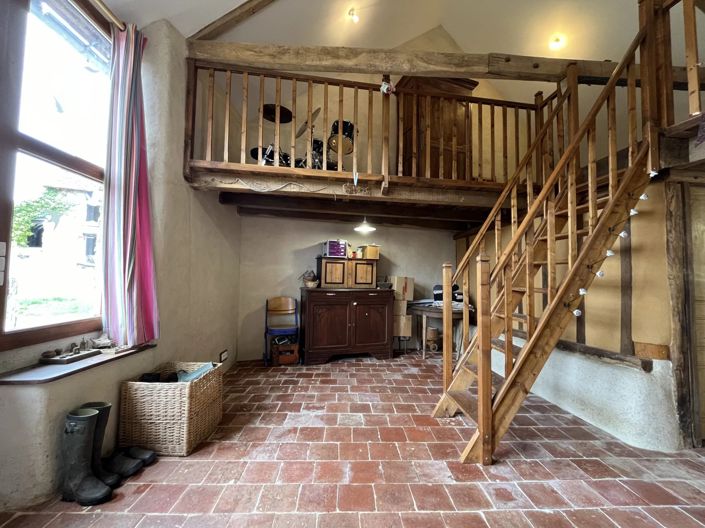 Image No.14-4 Bed House for sale