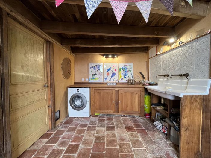 Image No.15-4 Bed House for sale