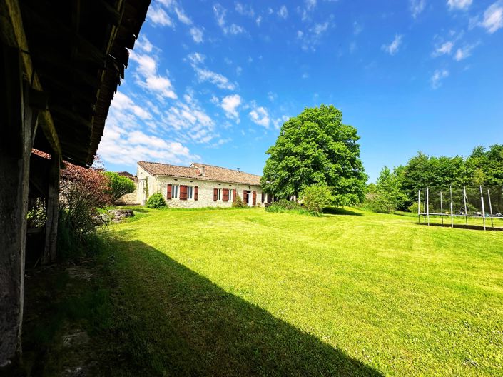 Image No.1-16 Bed House for sale